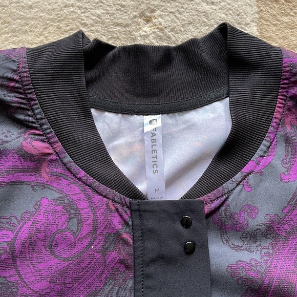 ➕ Fabletica Light Jacket Size Medium - Picture 5 of 12